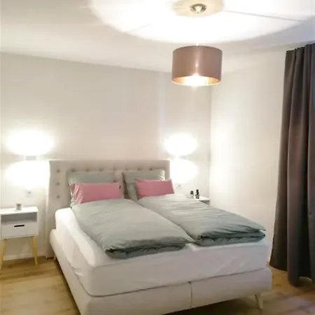 Apartment Modernes In Bester Lage *